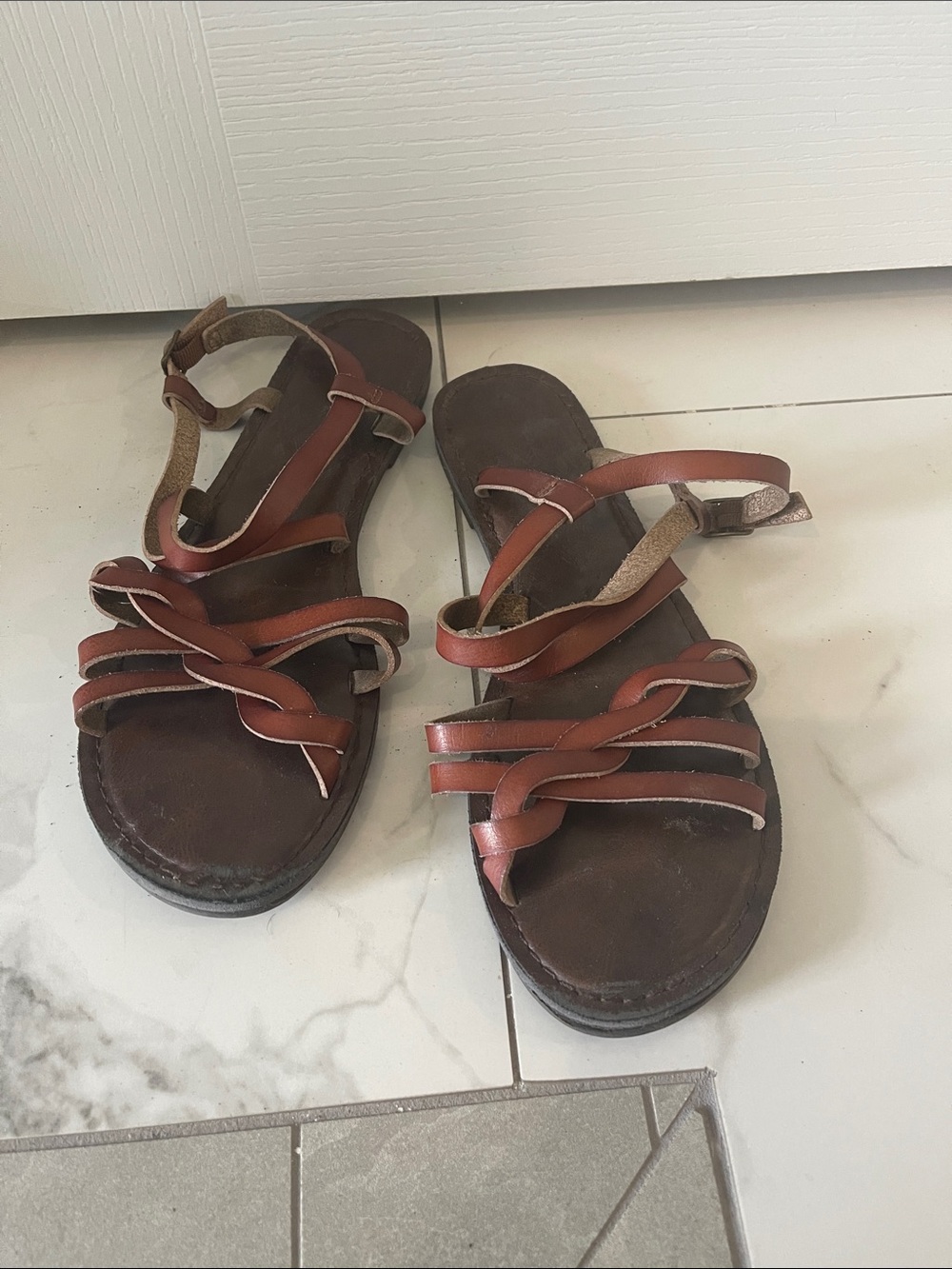Time and Tru Brown Strappy Flat Sandals - Picture 2 of 5